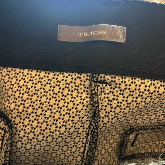 Maurices black and white leggings pull on size large - Picture 8 of 11